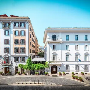 Locarno 5*, Rome Italië